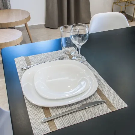 SkyFrame Apartments - Peaceful May Getaway