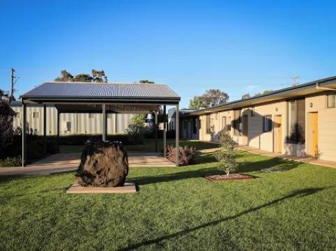 Eastend Studio Apartments