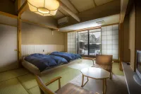 Tsutaya Tokinoyado Kazari Hotel dekat 妻籠宿 寺下の町並み