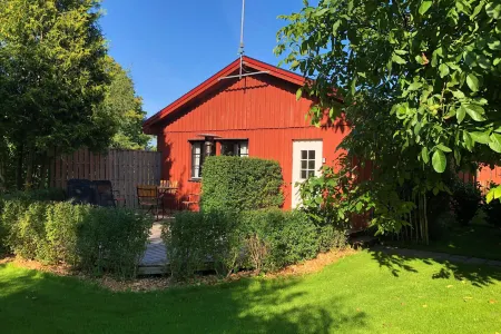 Villa Maria Garden Cottages, Helsingborg Отели в г. Kvidinge