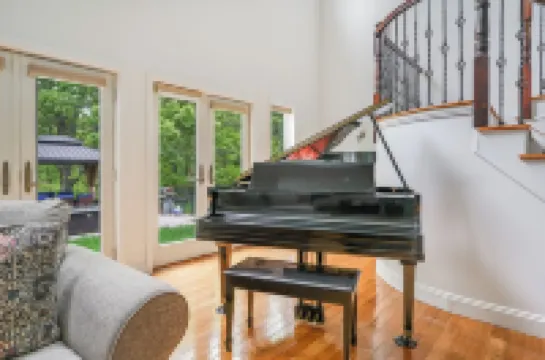 Heated Pool + Hot Tub - Luxe 7Br Villa