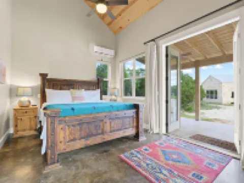 Hill Country Casitas Hotels in Dripping Springs