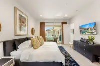 NEW Home with a POOL ! PGA WEST Signature Club, stylish 3 bedroom home sleeps 8 Hotel in zona PGA WEST Greg Norman Golf Course