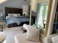 Charming Grand View/Lake Loft in Brewster with WiFi, AC