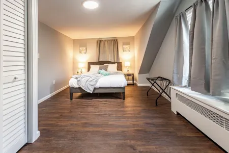 Cozy Nest ~ 3.5BR & 2Bath Home ~ Manchester CT