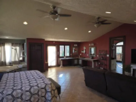 Beautiful home on the wine trail. Pool, cooks kitchen, incredible master suite