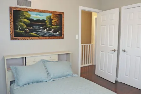 Cozy 2-bedroom apartment in Central Bismarck