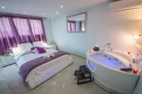 Mesogios House Suites