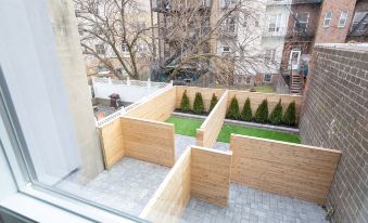 Sun-Drenched 3Br Loft with Outdoor Space Near NYC