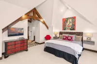 Courcheval Chalet in Mt Village Core with the best ski access just out the door! Hotels in Mountain Village