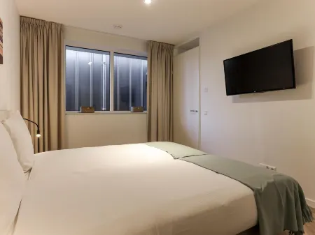 Harbour-View Apartment