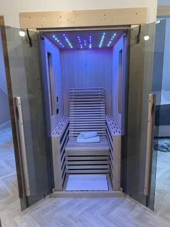 Pine Tree Holiday House