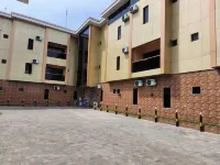 Goldstep Hotel and Suites Abraka - 2-Star
