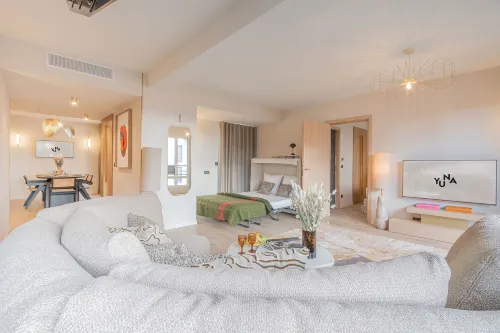 Yuna Porte-Maillot - ApartHotel