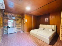 Borneo Tree House - Bungalows