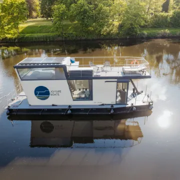 Floating Home-Hausboot in Merzig liegend Отели в г. Мерциг