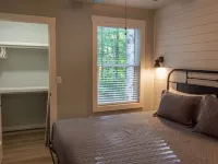 S'mores & More Tiny House - Tracy City トレーシー・シティのホテル
