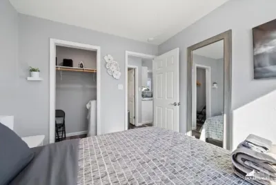 Stylish new 1 bedroom unit [16] Các khách sạn gần Anchorage Depot