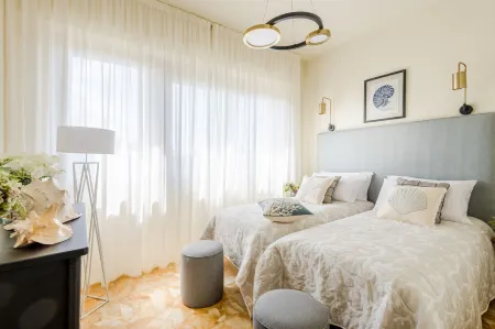 Ocean Breeze in Lido di Camaiore Отели в г. Камайоре