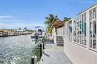 Isla Paraiso! One house, two options! Hotels in Key Colony Beach