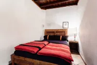 TAZACORTE PUERTO - STUDIO - DIRECTLY ON THE BEACH Hotels in Tazacorte