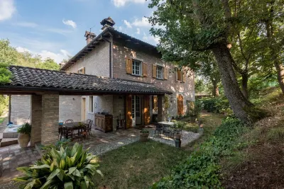 Splendid Villa Monte Quercione Hotels in 