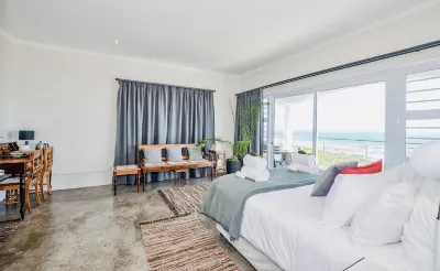 Majestic hill-top 5-star awarded boutique Penthouse. Hotels near Yzerfontein Main Beach