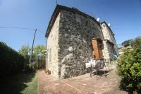 Rustic renovated, with every modern comfort, private pool and garden
