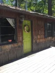 Cozy Guest Cabin Near River, Lake, And Hiking Access.