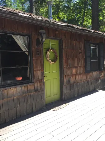 Cozy Guest Cabin Near River, Lake, And Hiking Access.