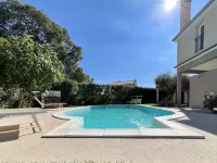 Dream vacation apartment with large heated pool and beautiful garden Hotels in Bale