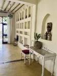 Monkey Beach House, Beachfront, Ocean Views,  Shared Pool, Staff Provided Отели в г. Мсамбуэни