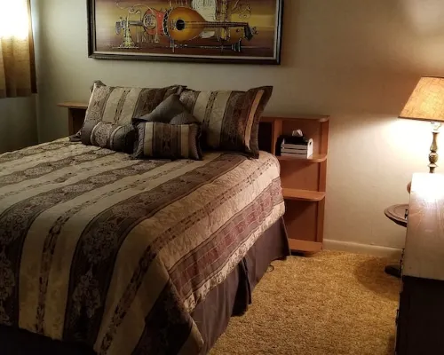 Spacious house with Wifi -- only 10 minutes from Hubbard Lake. Hotéis em Stephens County