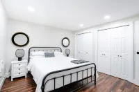 Spacious and Well Located Apartment near Central London Hotels near Marshalls