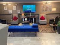 Paradise on the Sarasota Bay, Close to Gulf Beaches, Heated Pool, Restaurant Hotels in Whitfield