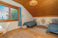 Villa Azur on Lake Neuchâtel Hotels in Bevaix