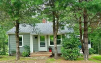 "Lisette's on Long Hill", cozy with boho charm
