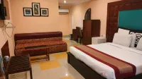 Hotel V-I Sea View, Puri