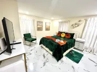 Multiple House 10 People WI-FI Central Utica NY.