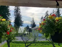 Escape to SEASCAPES on Texada Island!! Hotels in qathet