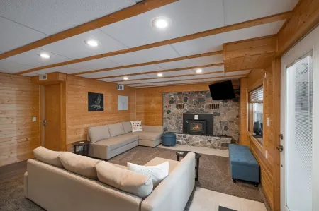 Heron's Perch - Corey Lakehouse with private dock and kayaks