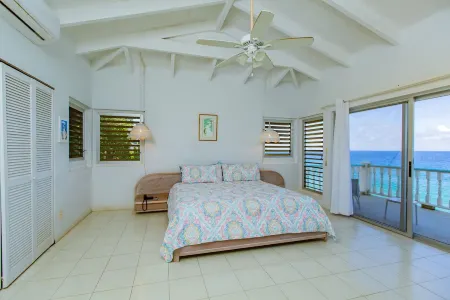 The Villa at Rainbow Cliffs Отели рядом с достопримечательностью «Salt River Bay»