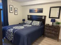 Hot tub, Pet Friendly + Monthly Discounts! Trails Nearby!