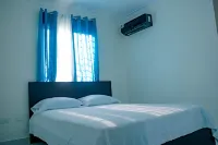 Ent Condo/KingBd/Ac Wifi/ 20 Mins from Beach/Gated Community Các khách sạn ở 