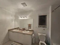 Beautiful three bedroom house in Pickering Hotels in Pickering