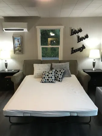 TRANQUILITY CABIN ON THE WATER DOOR COUNTY WI