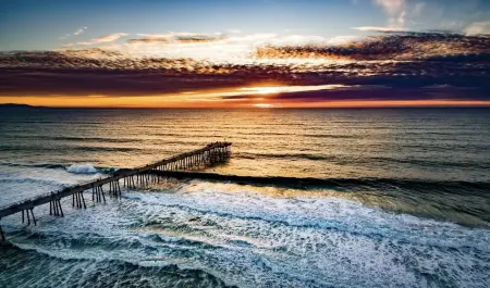 Bright & Modern Beachside Escape