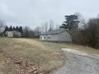 Cozy Cottage, Quiet and Peaceful, Minutes from Lake Guntersville