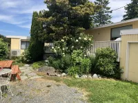 Escape to your seaside retreat on South Whidbey’s Holmes Harbor