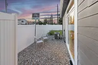 New Modern Townhome- downtown CDA-minutes to waterfront, restaurants, and shops!